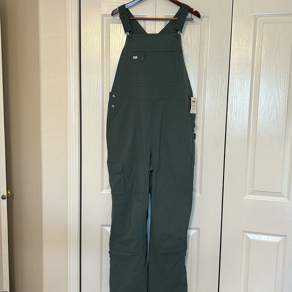 Duluth Trading Co Pants - NWT Duluth Heirloom Gardening Bib Overalls - Fir/Green - Large x 31